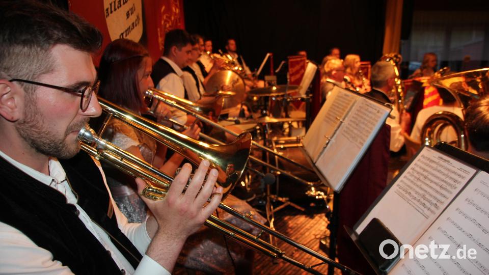 Böhmische Blasmusik ist das große Steckenpferde der Blaskapelle Thanhausen. Dies wurde beim "Böhmischen Abend" einmal mehr wieder deutlich. Bild: Konrad Rosner
