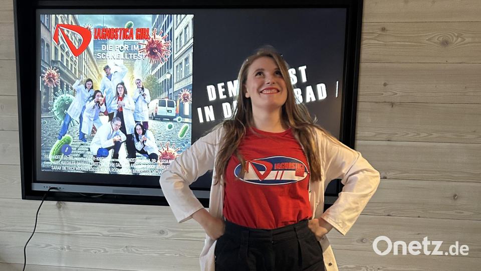 Dr. Alissa Wieberneit sprach humorvoll über ihre Forschung an ultradünnen Nanofasern. Bild: Margot Salfetter