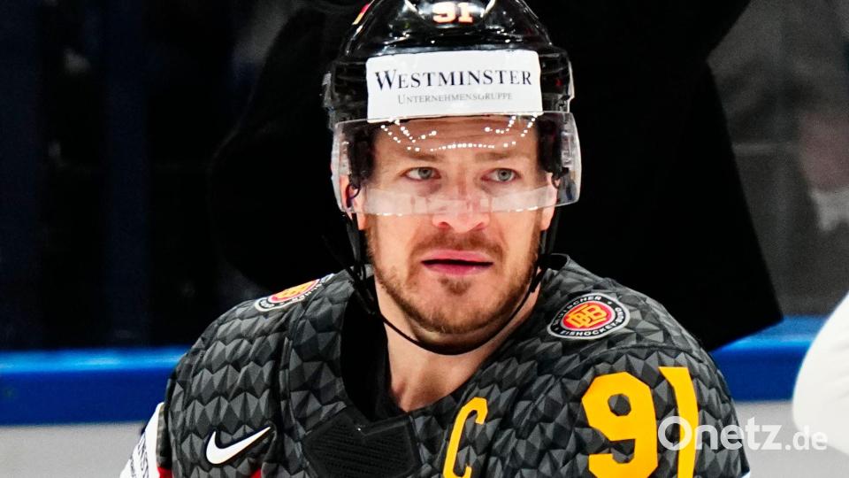 Eine Nominierung von Kapitän Moritz Müller für die WM ist noch unklar. Bild: Pavel Golovkin/AP/dpa