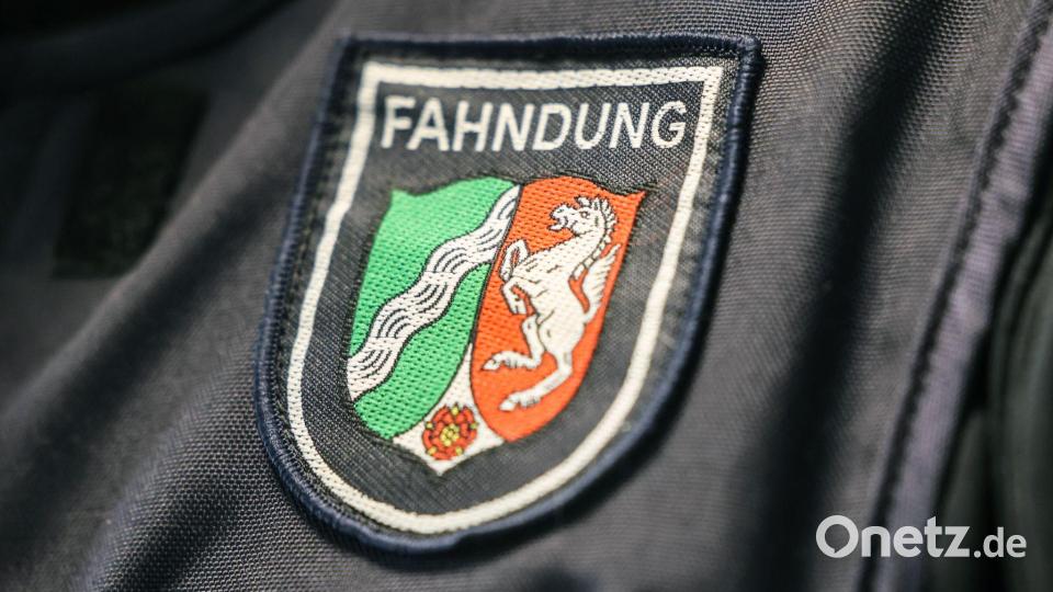 Steuerfahnder gehen gegen Briefkastenfirmen in Steueroasen vor (Symbolbild) Bild: Oliver Berg/dpa