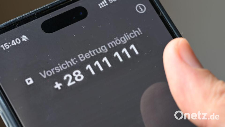 Ein simulierter Abzocke-Anruf bei einem Vodafone-Test im vergangenen Jahr. (Symbolbild) Bild: Wolf von Dewitz/dpa