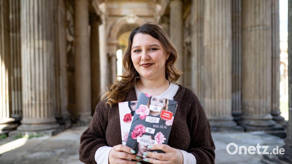 In ihren Büchern thematisiert Döling Mobbing und sexualisierte Gewalt. Bild: Fabian Sommer/dpa