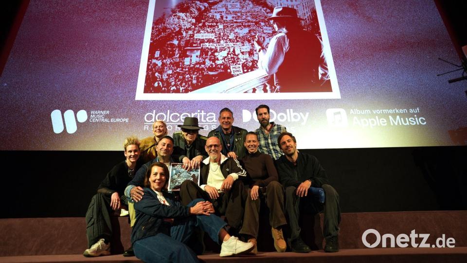 24 Künstlerinnen und Künstler, 20 Lieder von Udo: Das ist die Mischung des Albums „We love Udo“. Bild: Marcus Brandt/dpa