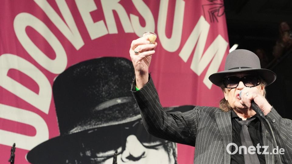 Von, über und für Udo: Im „Udoversum“ gibt es zu seinem Geburtstag Kunstwerke des Panikrockers und andere Exponate aus seinem Leben zu sehen. Bild: Marcus Brandt/dpa