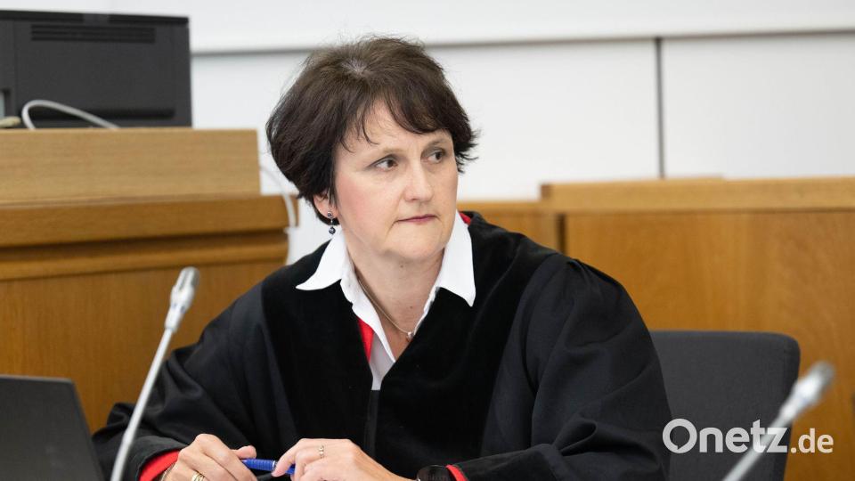 Die Staatsanwaltschaft fordert im Prozess gegen die ehemalige RAF-Terroristin Daniela Klette eine lange Haftstrafe. (Archivbild) Bild: Sina Schuldt/dpa-Pool/dpa