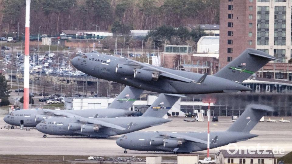 Die US-Airbase in Ramstein ist die zentrale Luftdrehscheibe für Europa und den Nahen Osten. (Archivbild) Bild: Boris Roessler/dpa