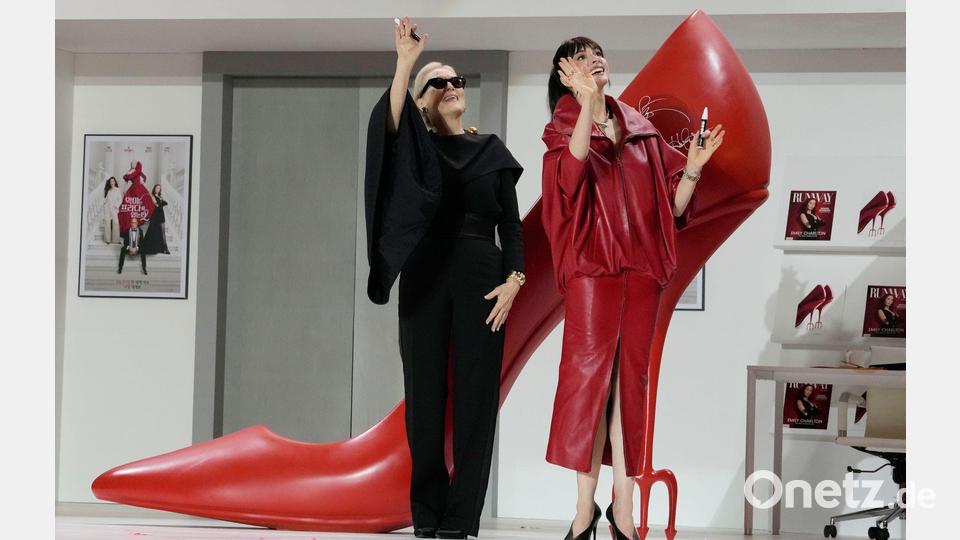 Meryl Streep und Anne Hathaway stellten den Film unter anderem auch in Seoul vor. (Archivbild) Bild: Ahn Young-joon/AP/dpa