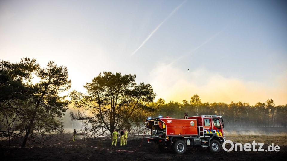 In den Niederlanden sind mehrere Brände vor allem auf militärischen Übungsgeländen ausgebrochen. Bild: Rob Engelaar/ANP/dpa