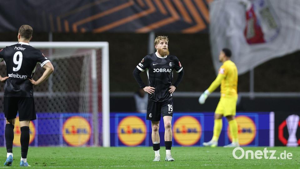 Die Freiburger sind nach Abpfiff frustriert. Bild: Miguel Angelo Pereira/AP/dpa