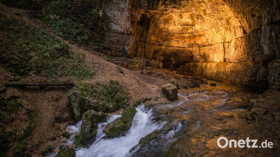 Die Höhle ist nicht das erste Mal Schauplatz eines großen Rettungseinsatzes. (Symbolbild) Bild: Christoph Schmidt/dpa