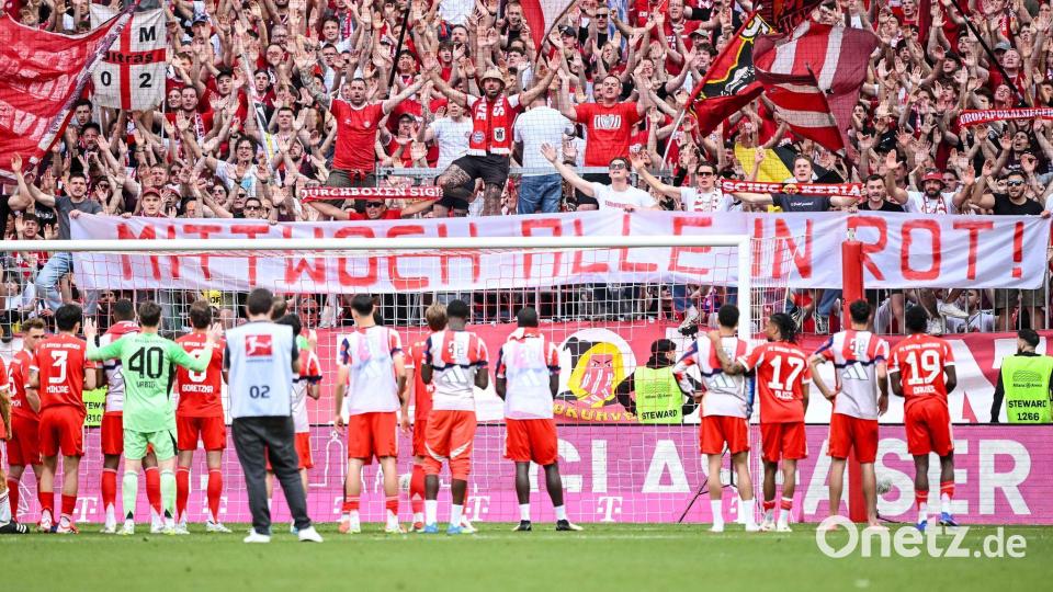 Die Fans stimmen die Bayern-Profis nach dem 3:3 gegen Heidenheim auf das Champions-League-Rückspiel gegen Paris ein. Bild: Harry Langer/dpa