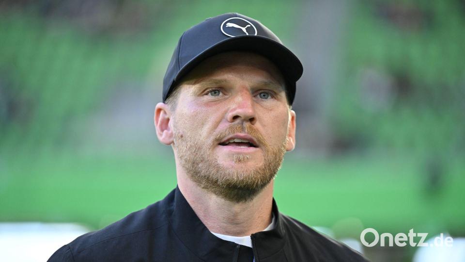 Ist er der „Bachelor“? Nein, es ist Fußballtrainer Eugen Polanski. (Archivbild) Bild: Swen Pförtner/dpa