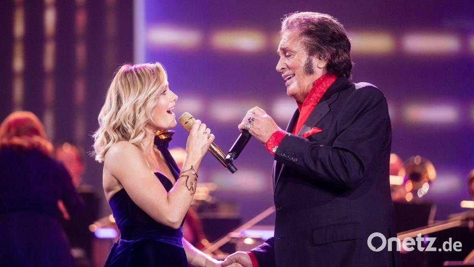 2019 trat Engelbert in der Helene-Fischer-Show auf. (Archivbild) Bild: Rolf Vennenbernd/dpa