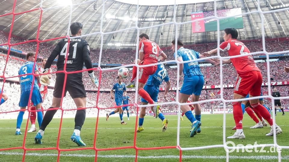 Der eingesprungene Goretzka-Volley zum 2:2. Bild: Harry Langer/dpa