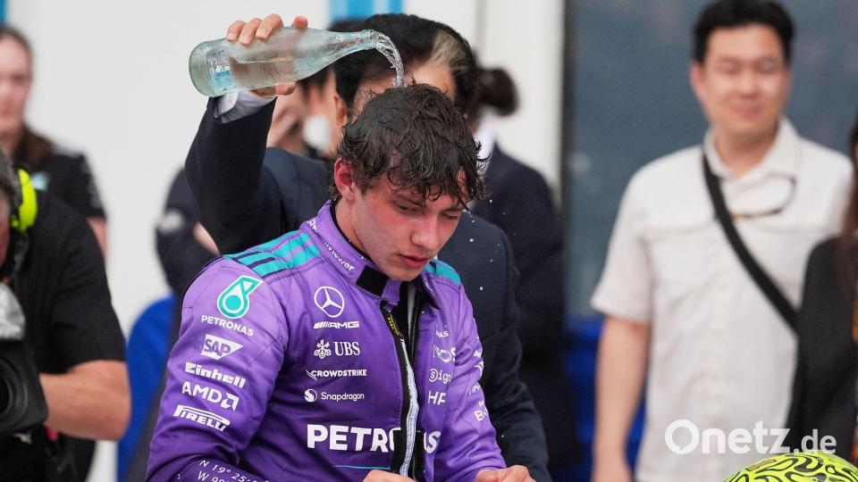 Kalte Dusche für Miami-Sieger Kimi Antonelli. Bild: Rebecca Blackwell/AP/dpa