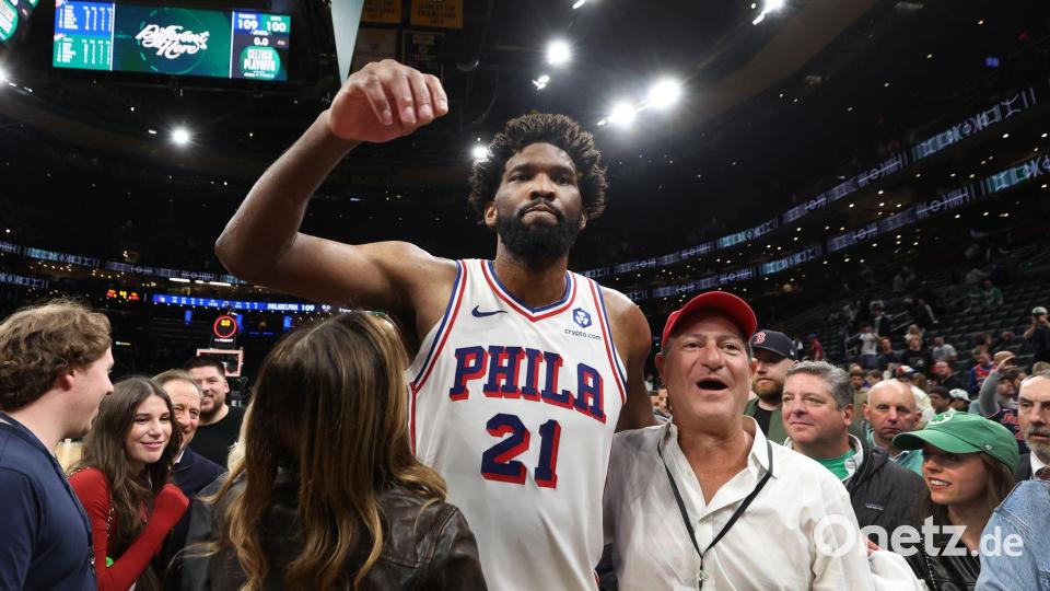 Die 76ers jubelten - im TD Garden vor den Boston-Fans. Bild: Jim Davis/AP/dpa