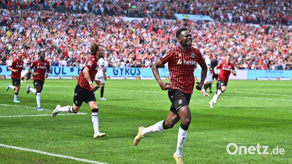 Hannovers Doppel-Torschütze Mustapha Bundu. Bild: Swen Pförtner/dpa