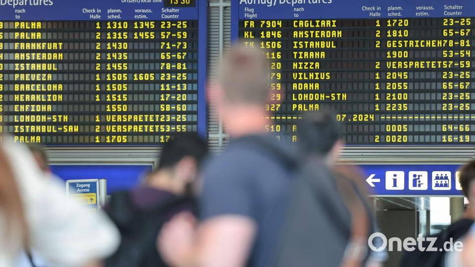 Ohne Live-Radar würden jede Menge Flüge ausfallen (Archivbild) Bild: Daniel Löb/dpa
