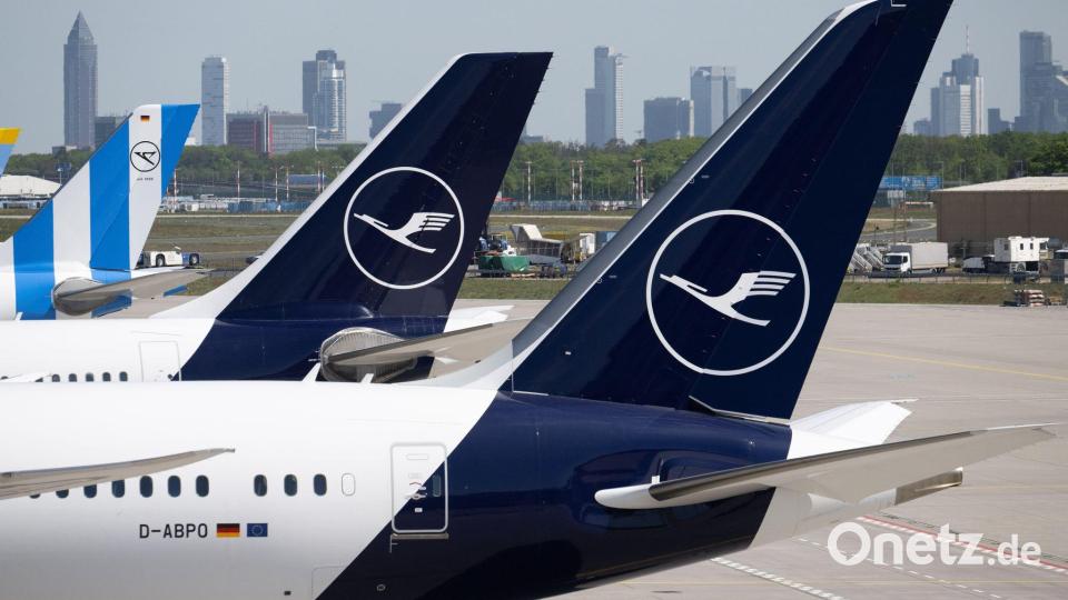 Der Iran-Krieg und Streiks bei der Lufthansa trüben die Aussichten für den Frankfurter Flughafen. (Archivbild) Bild: Boris Roessler/dpa