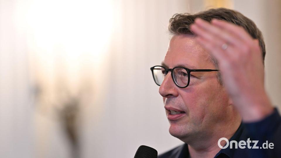 Kunstminister Markus Blume (CSU) hofft „baldmöglichst“ auf Klarheit. (Archivbild) Bild: Peter Kneffel/dpa