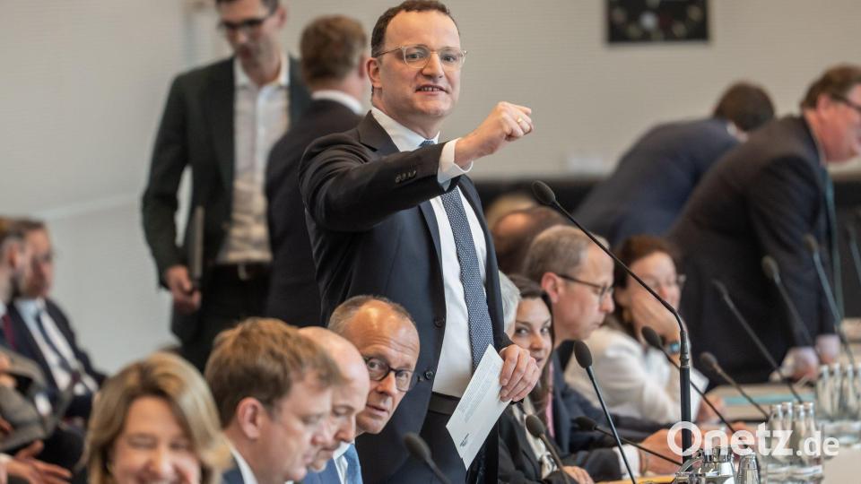 Jens Spahn: Wiedergewählt mit knapp fünf Prozentpunkten weniger als vor einem Jahr. Bild: Michael Kappeler/dpa