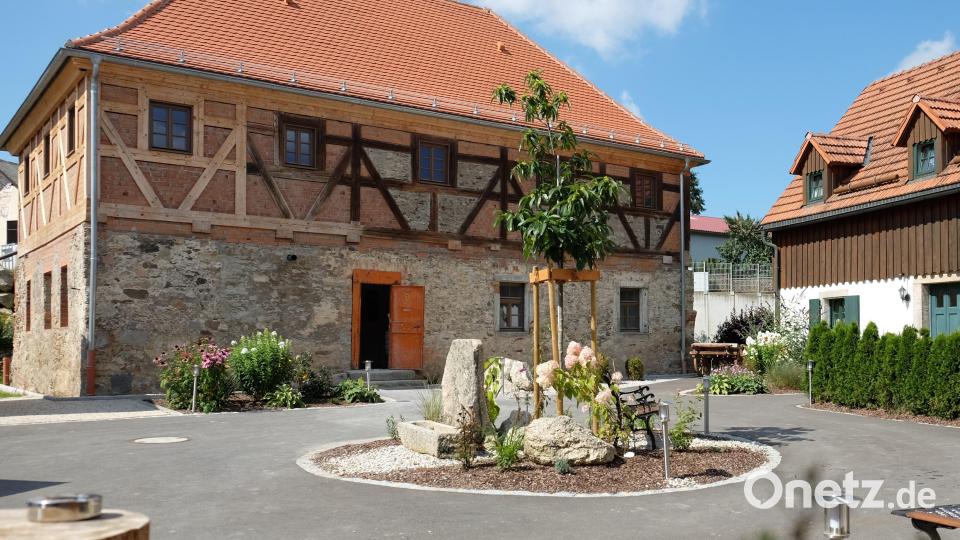 So schaut ein neu gestalteter Dorfplatz in Mähring aus. Bild: ALE Oberpfalz