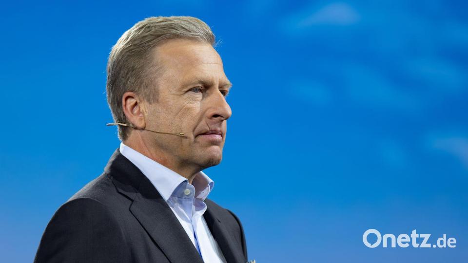 Die Zahlen für das erste Quartal waren die letzten, die der scheidende BMW-Chef Oliver Zipse verantwortet. (Archivbild) Bild: Sven Hoppe/dpa
