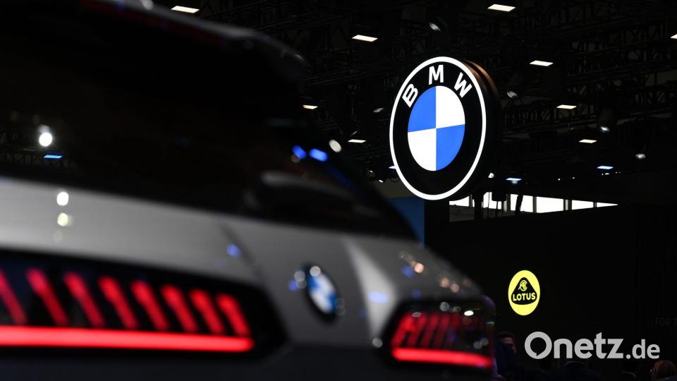 BMW leidet unter ähnlichen Problemen wie die anderen deutschen Autohersteller, kann unter dem Strich aber mehr Geld verdienen. (Archivbild) Bild: Johannes Neudecker/dpa