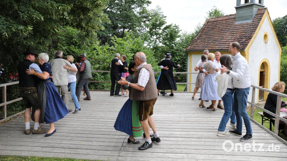 Tanzvorführung beim Tag der Oberpfälzer Volksmusik. Bild: Felix Schäffer