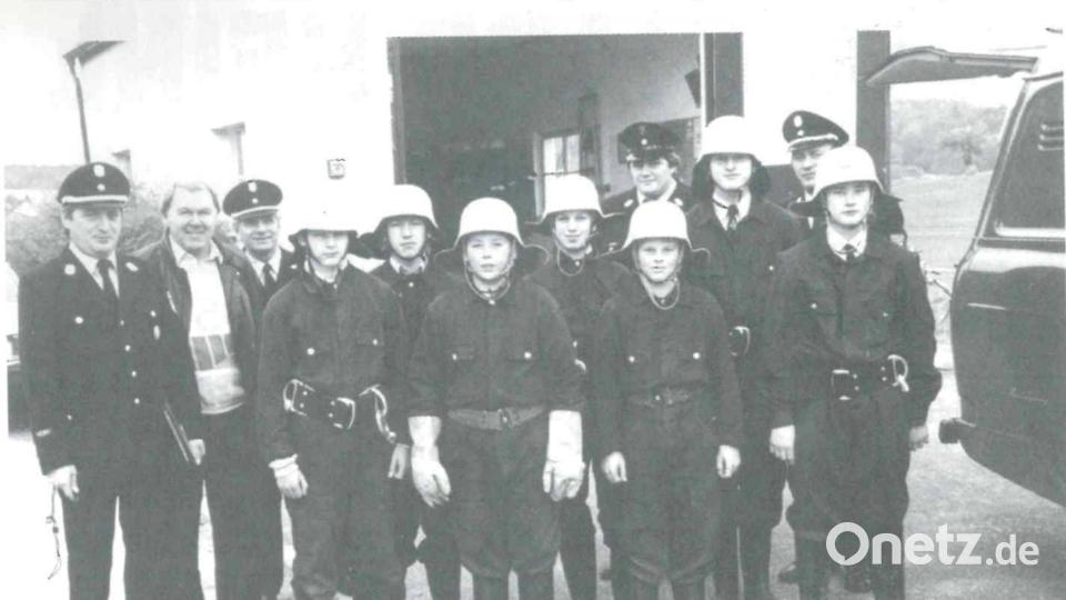 Abnahme des bayerischen Jugendleistungsabzeichens im Jahr 1987 Bild: FF Holnstein-Mittelreinbach