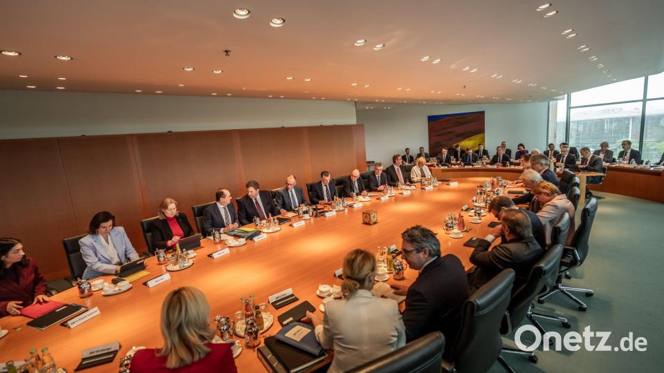 Eine Minderheitsregierung schließt Merz aus. Bild: Michael Kappeler/dpa