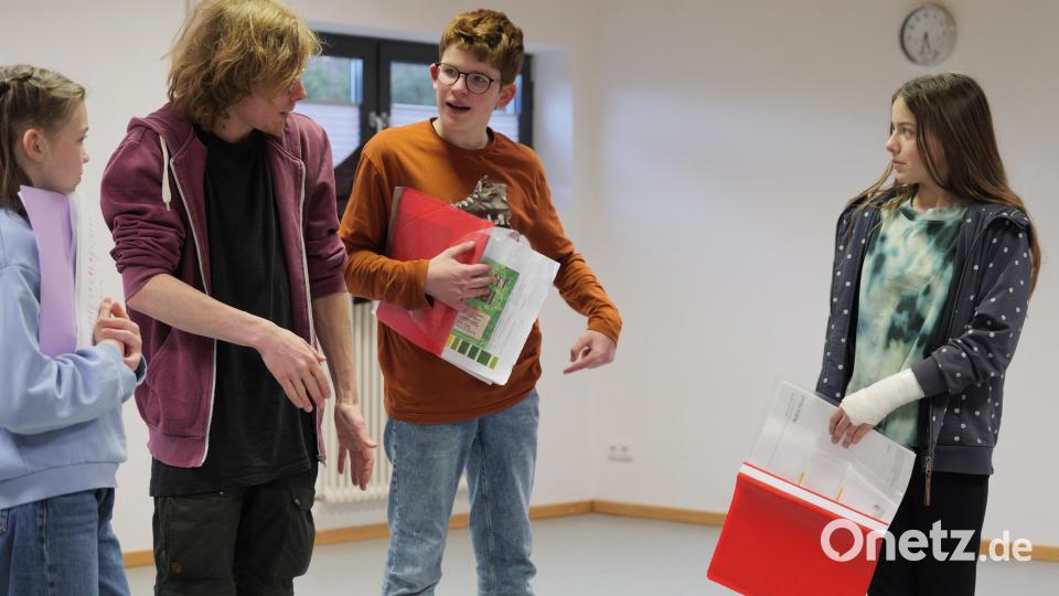Eindrücke von den Proben zu „Robin Hood“ beim Ovigo Theater. Bild: Florian Wein