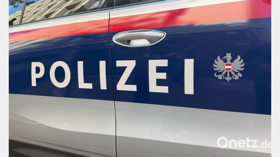 Drei Menschen starben auf offener Straße. (Symbolbild) Bild: Matthias Röder/dpa