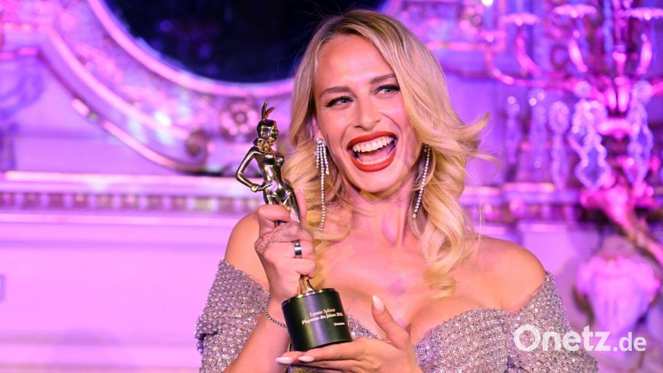 Die „Playmate des Jahres 2026“, Leonie Splitter, nutzte ihren Sieg für einen Appell: „Urteilt nicht, ohne die Person und ihre Story zu kennen.“ Bild: Uli Deck/dpa
