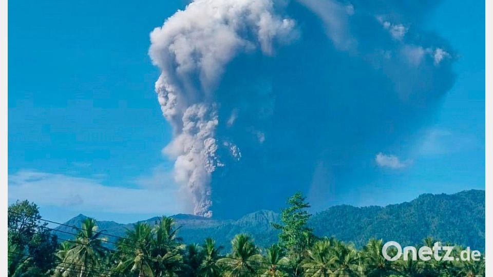 Der Dukono gehört zu den aktivsten Vulkanen Indonesiens. Bild: Uncredited/Badan Geologi/AP/dpa