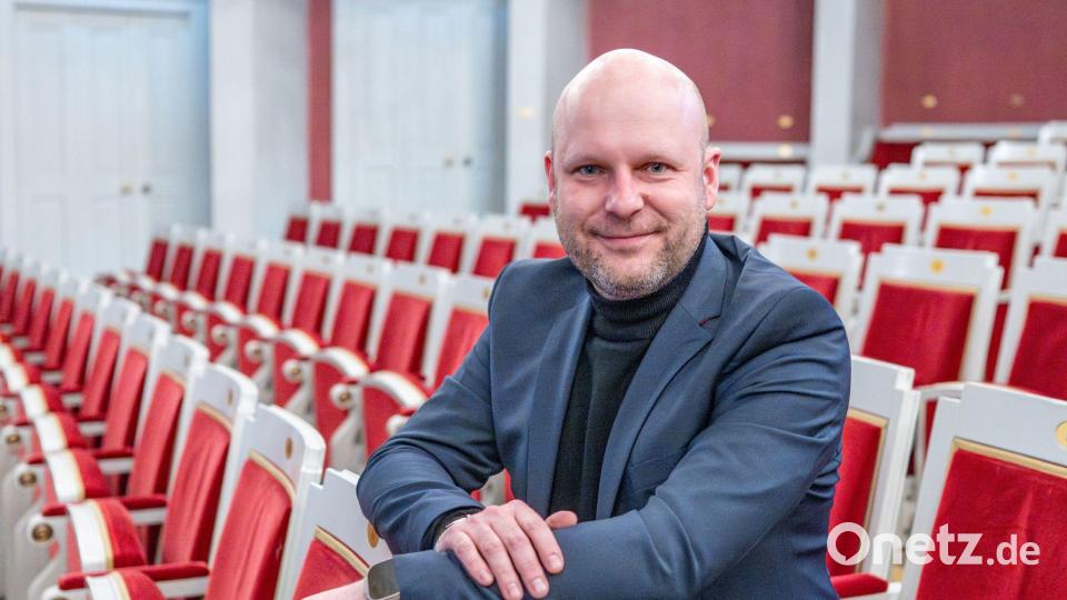 Sebastian Ritschel ist seit der Spielzeit 2022/23 Intendant des Hauses. (Archivbild) Bild: Armin Weigel/dpa