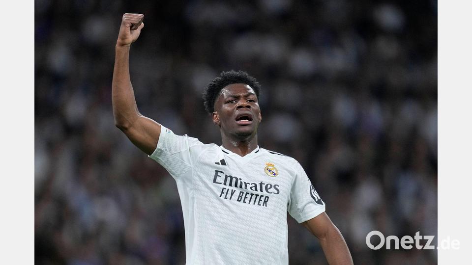 Tchouaméni von Real Madrid und sein Teamkollege Valverde gerieten in der Kabine aneinander. Der Club eröffnete ein Disziplinarverfahren gegen beide Spieler. (Archivbild) Bild: Bernat Armangue/AP/dpa