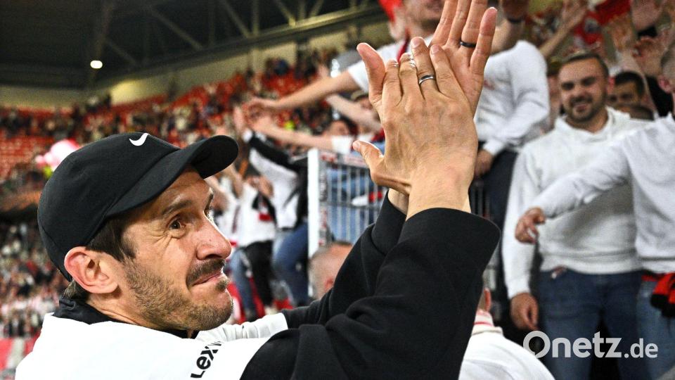 Folgte im Sommer 2024 auf Christian Streich: SC-Trainer Julian Schuster. Bild: Tom Weller/dpa