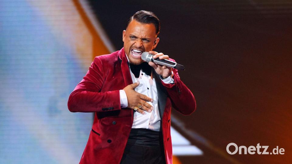 Nach 16 Jahren wieder im DSDS-Finale: Menowin Fröhlich Bild: Stefan Gregorowius/RTL/dpa