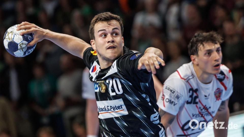 Tim Freihöfer und die Füchse Berlin spielten beim THW Kiel. (Archivbild) Bild: Andreas Gora/dpa