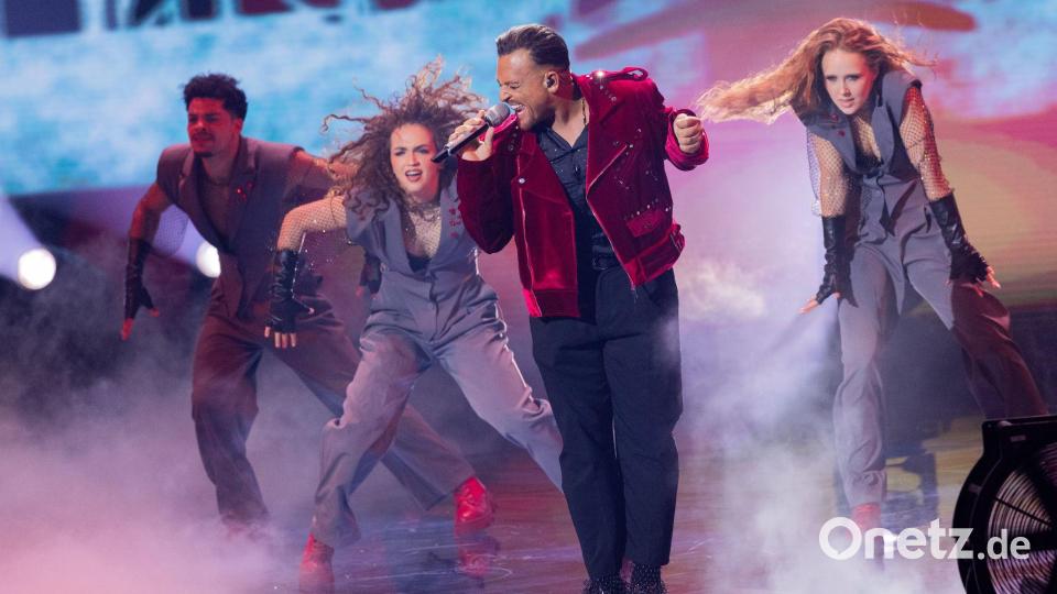 Wie schon 2010: Menowin Fröhlich performt im Finale „Billie Jean“ von Michael Jackson. Bild: Rolf Vennenbernd/dpa