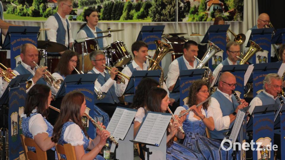 Das alljährliche Muttertagskonzert der Stadt- und Jugendblaskapelle "Grenzlandbuam" Bärnau ist Kult und immer ein musikalischer Hochgenuss. Bild: Konrad Rosner