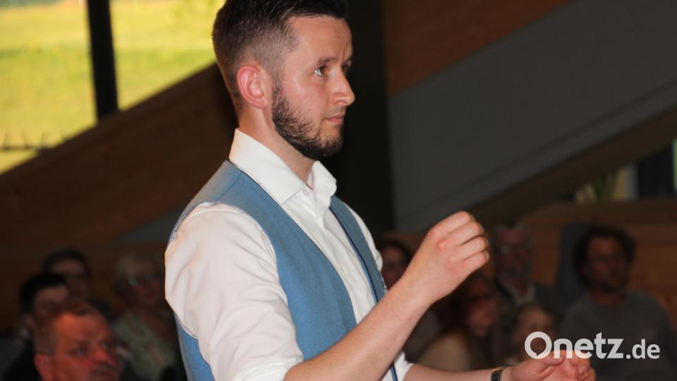 Der neue Dirigent, der 28jährige Stefan Zwerenz. Bild: Konrad Rosner