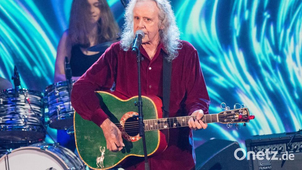 Donovan war einer der ersten britischen Vertreter der Flower-Power-Bewegung und ist ein Hippie geblieben. Bild: Daniel Bockwoldt/dpa