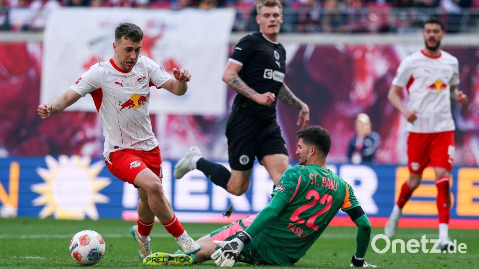 Brajan Gruda (l.) möchte in Leipzig bleiben. Bild: Jan Woitas/dpa