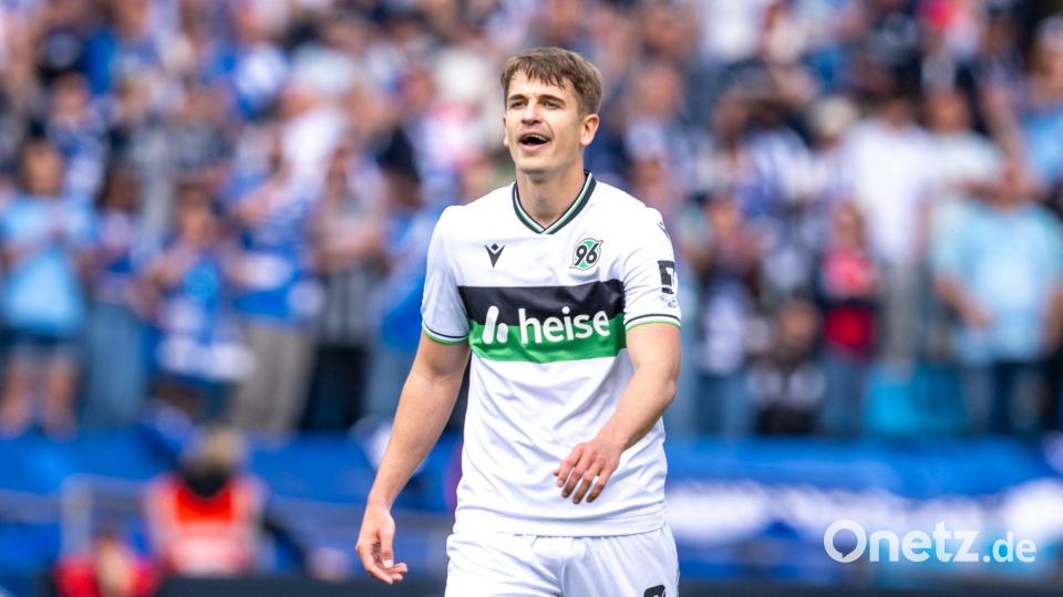 Naworcki und Hannover wollen aufsteigen. Bild: David Inderlied/dpa