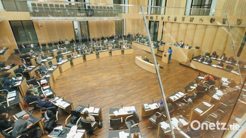 Alle unionsgeführten Länder stimmten wegen der Kostenverteilung gegen die Entlastungsprämie Bild: Carsten Koall/dpa