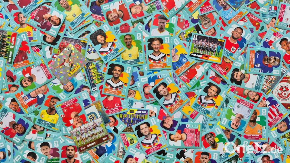 Im Sammelalbum zur WM 2026 sind Spieler des DFB abgebildet, obwohl der offizielle Kader bisher nicht feststeht. Bild: Panini/dpa