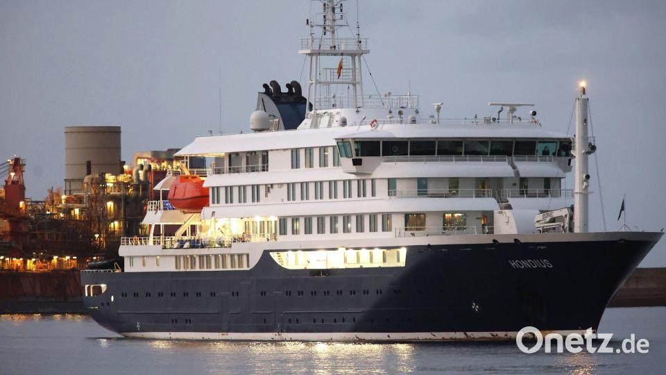 Die „Hondius“ erreichte am Sonntag den Hafen von Granadilla im Süden Teneriffas. Bild: Ubay Rodríguez/EUROPA PRESS/dpa