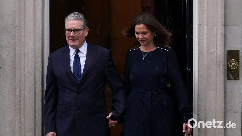 Der britische Premier macht sich auf den Weg zur „King's Speech“. Bild: Alberto Pezzali/AP/dpa